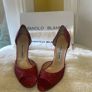 Elegant Manolo Blahnik Ruby Red Heels